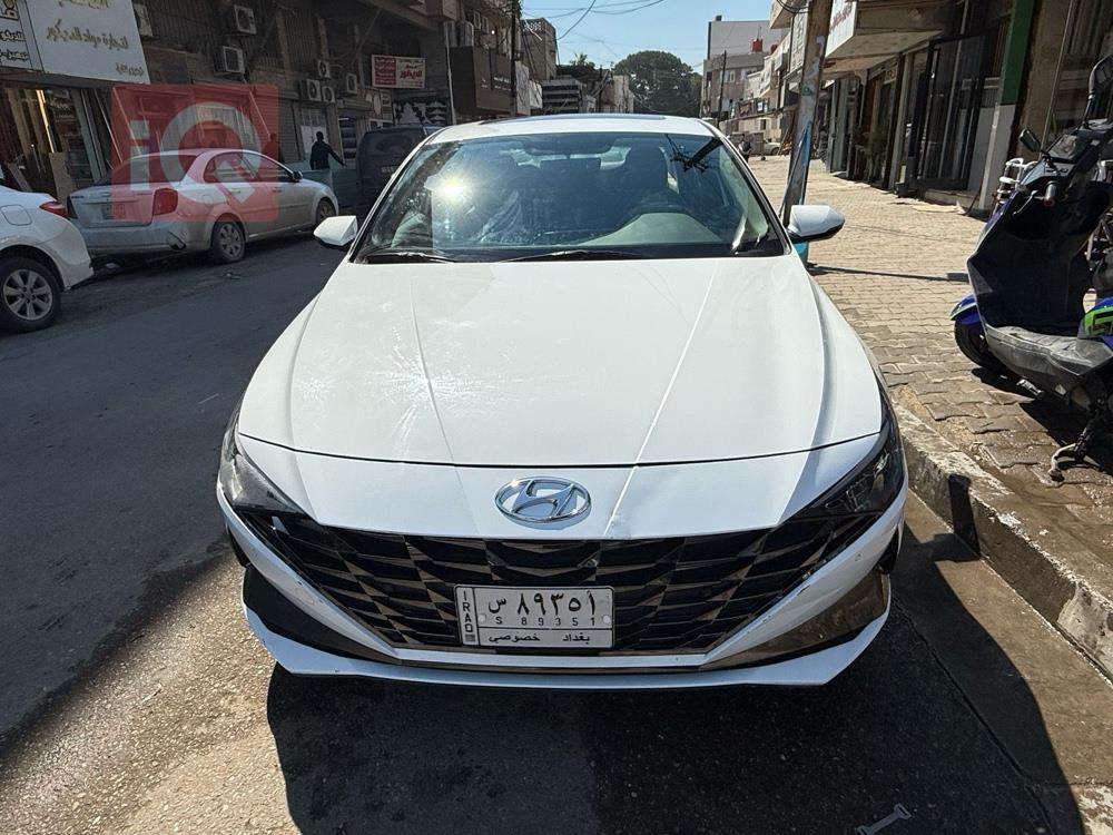 هیوندای ئەلەنترا